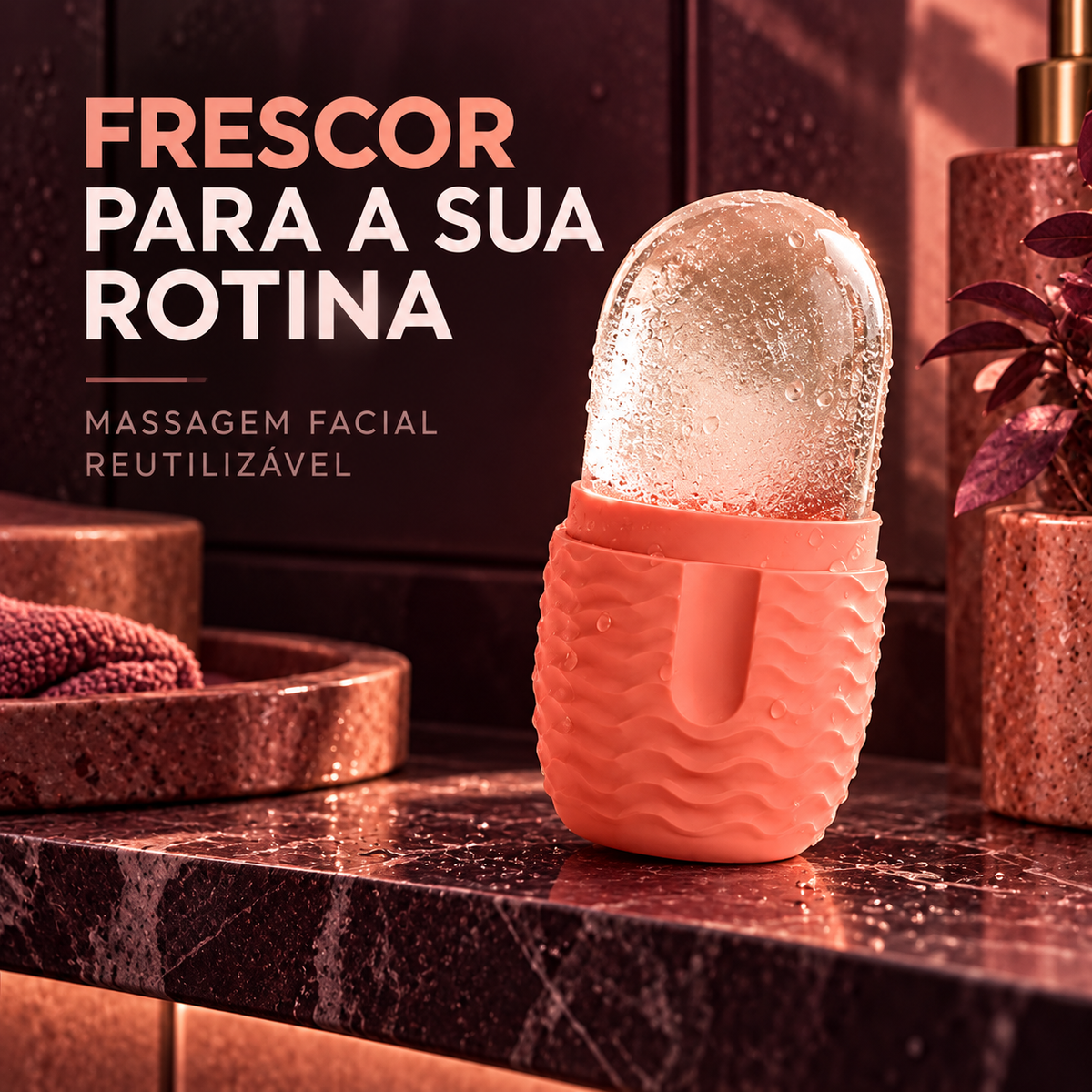 Detalhe do massageador facial rosa reutilizável e da cabeça arredondada gelada