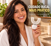 Mulher brasileira apresentando o produto